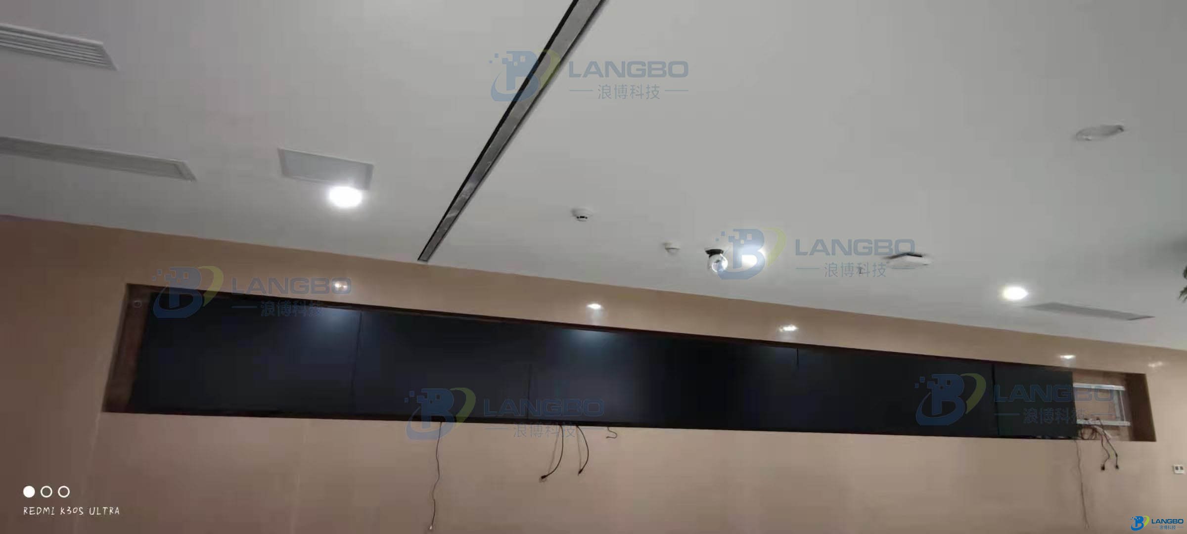 ?？禑o(wú)縫拼接屏